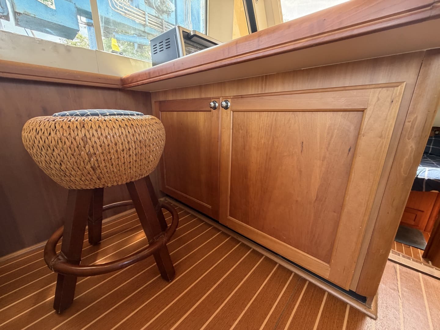 2006 Mainship 34 Trawler