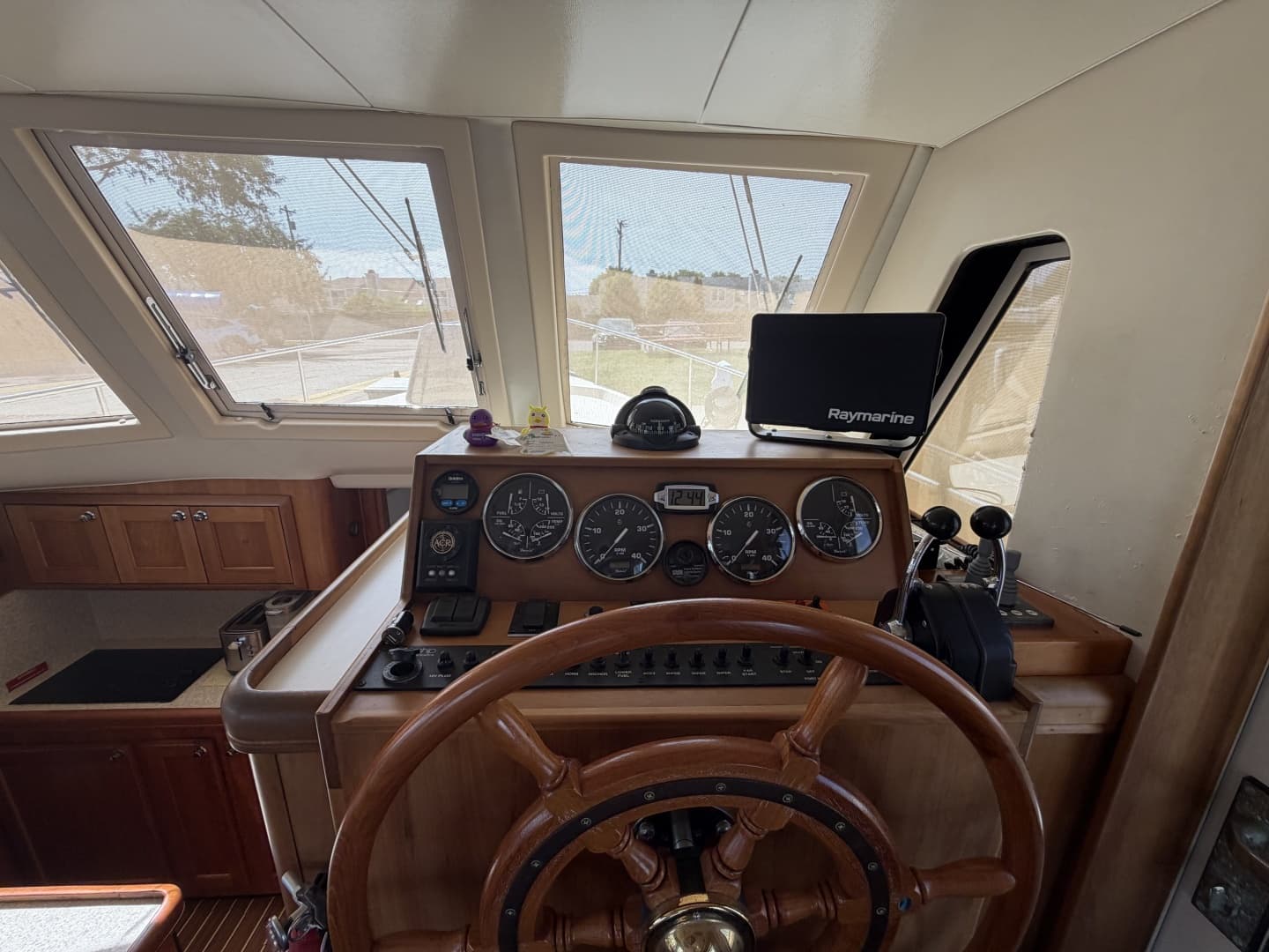 2006 Mainship 34 Trawler