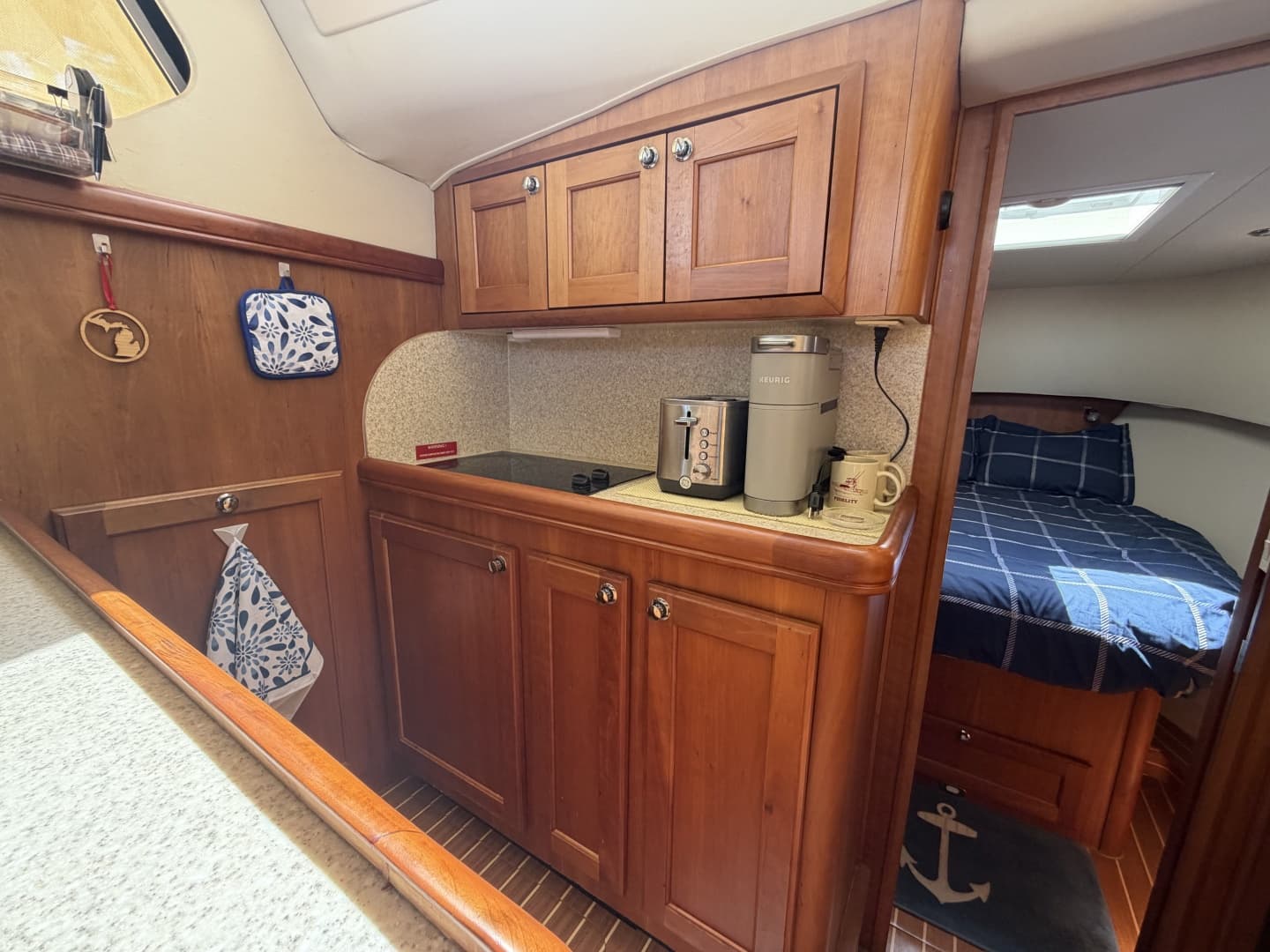 2006 Mainship 34 Trawler