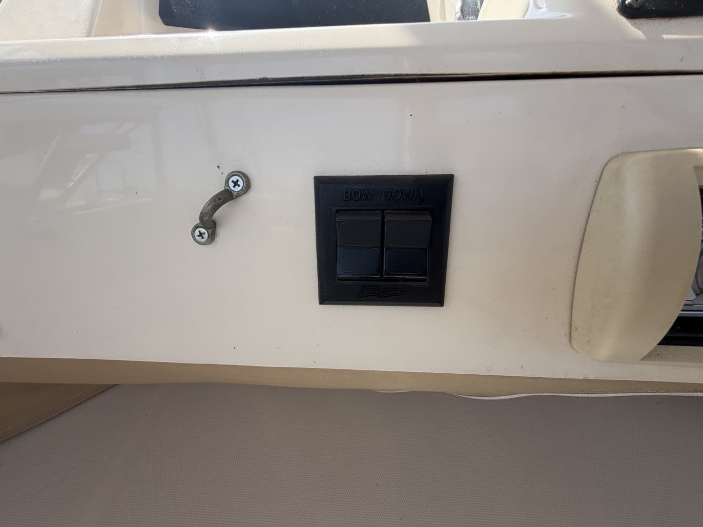 2006 Mainship 34 Trawler