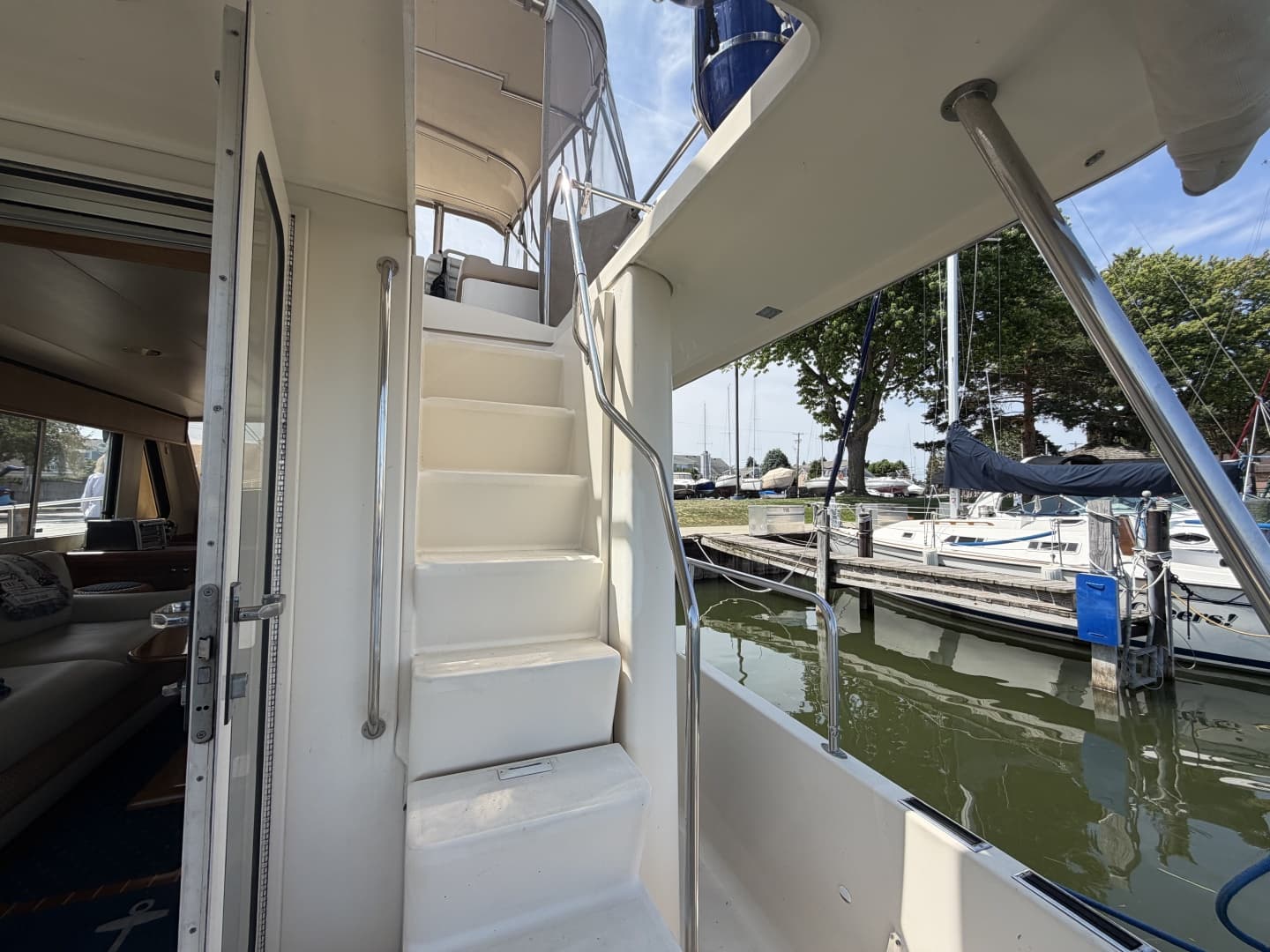 2006 Mainship 34 Trawler