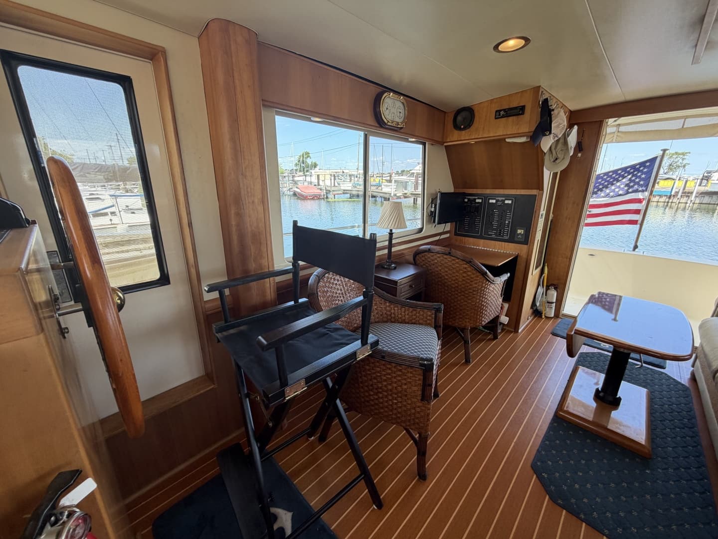 2006 Mainship 34 Trawler