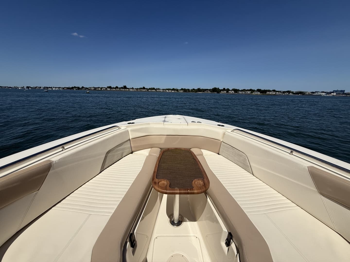 2014 Grady-White 307 Freedom