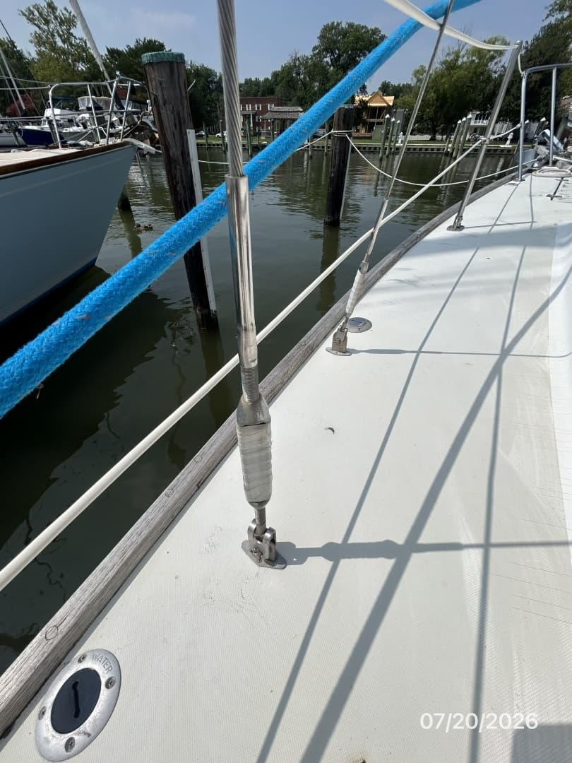 35' Pearson standing rigging2