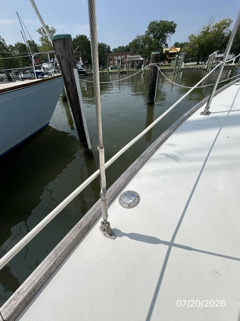 35' Pearson standing rigging3