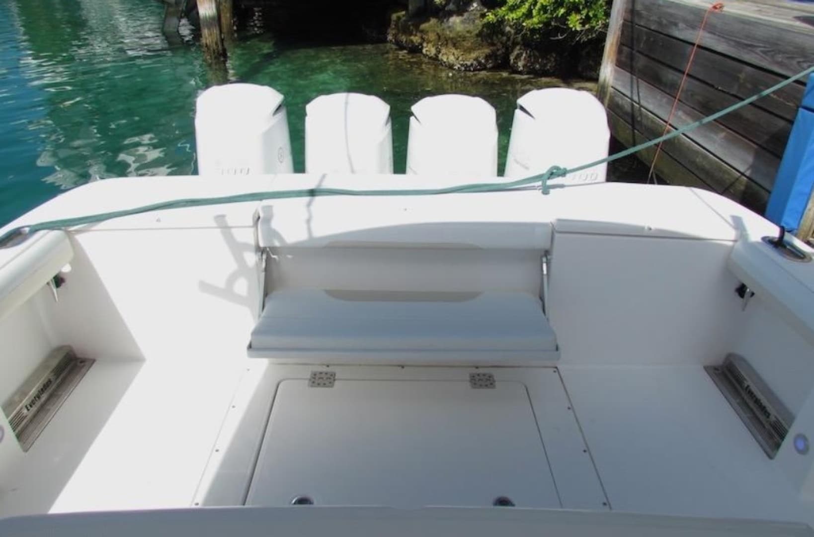 2016 Everglades 435 Center Console