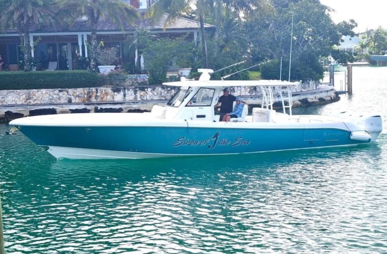 2016 Everglades 435 Center Console