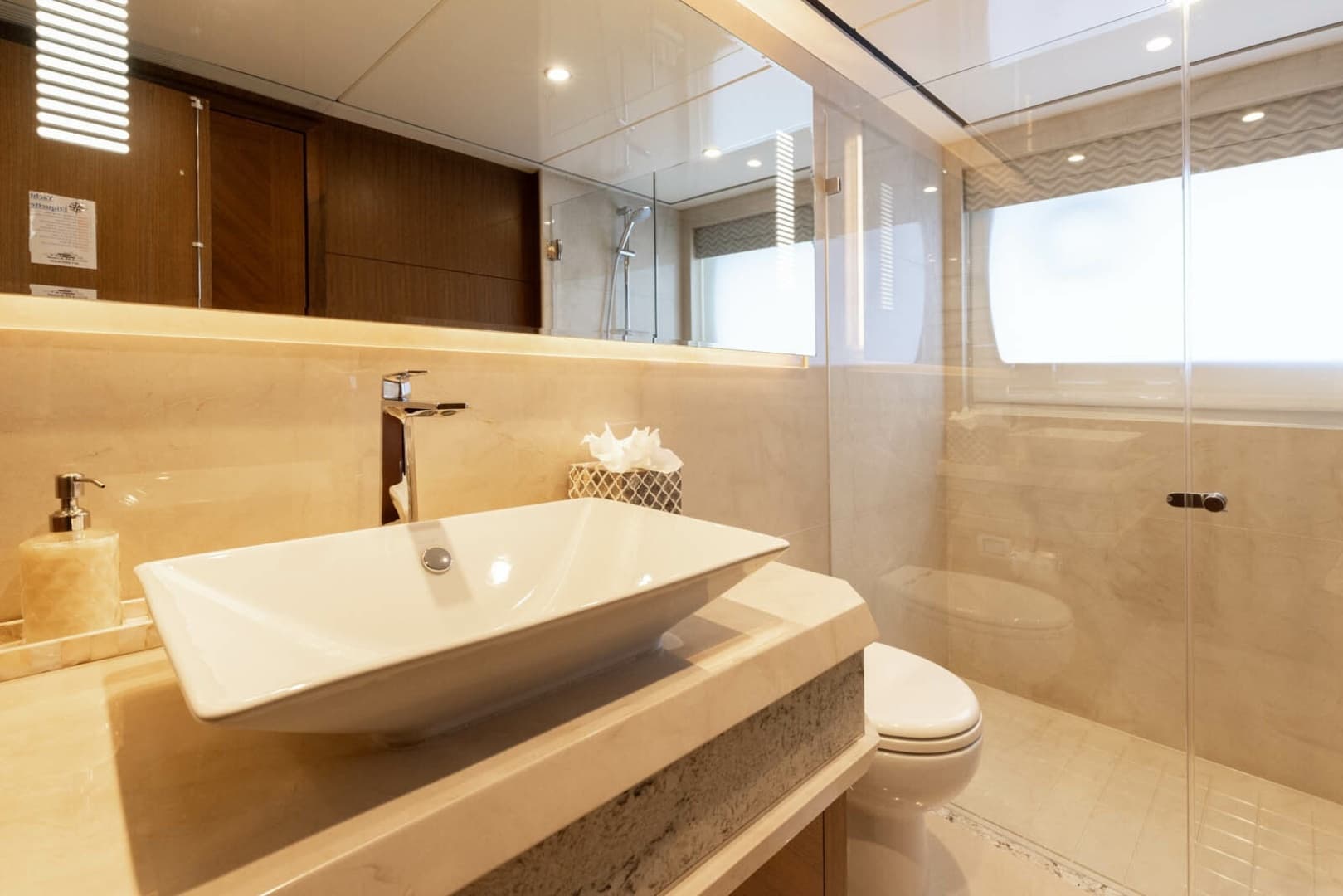 Guest VIP Bath