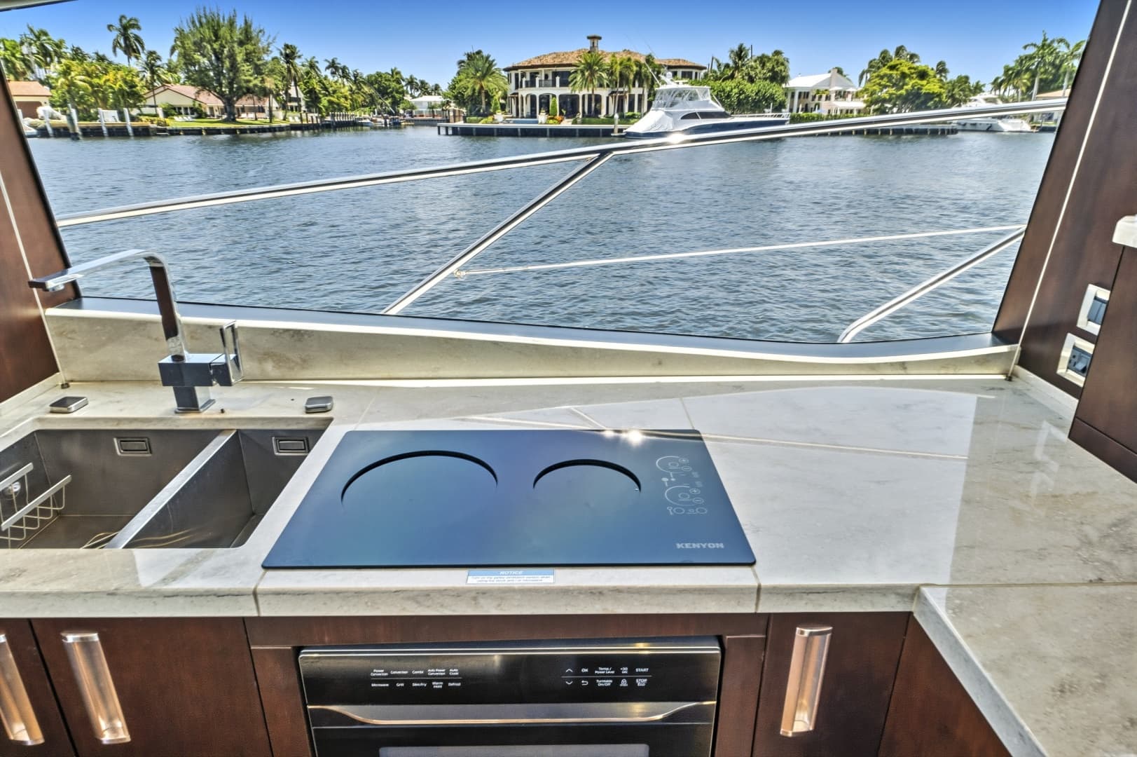 2017 Galeon Sky