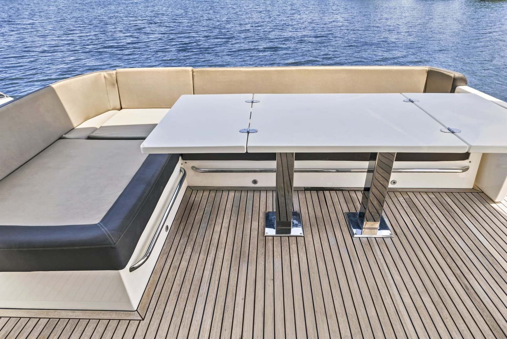 2017 Galeon Sky