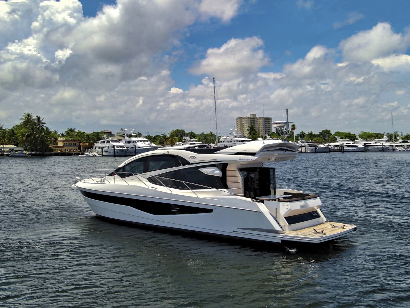 2017 Galeon Sky