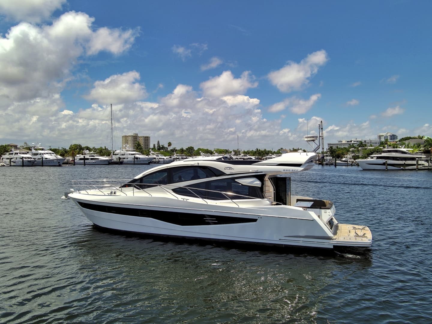 2017 Galeon Sky