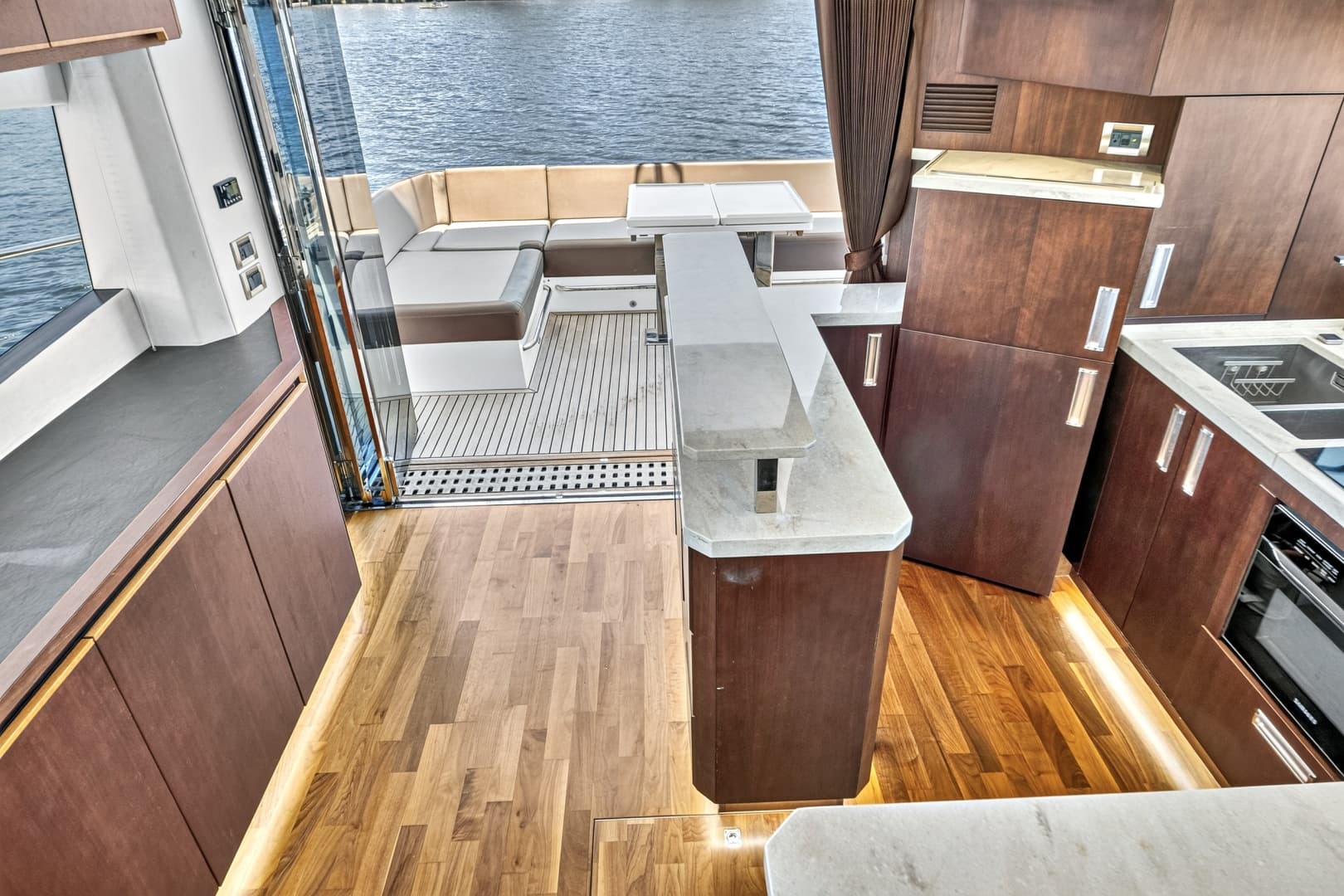2017 Galeon Sky