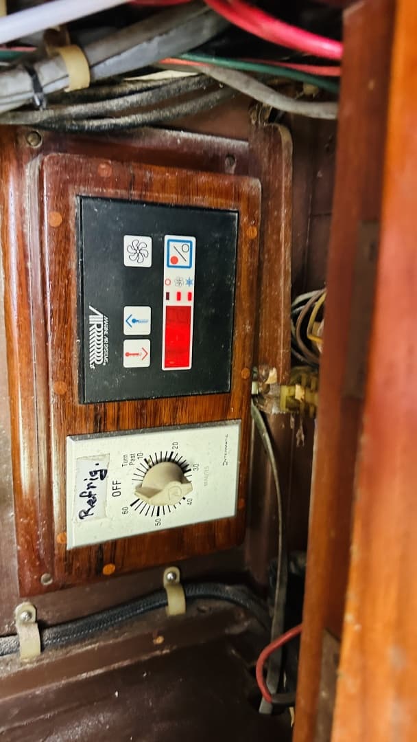 1981 Cape George 36' Cutter