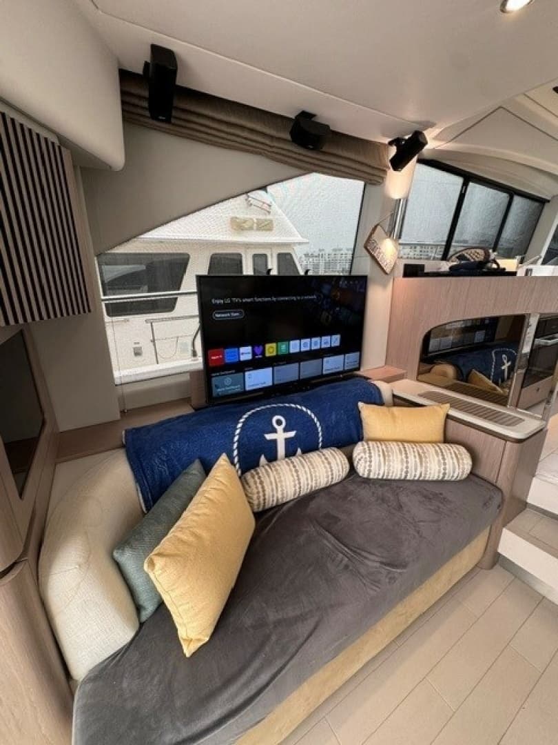 2023 Azimut 50FLY