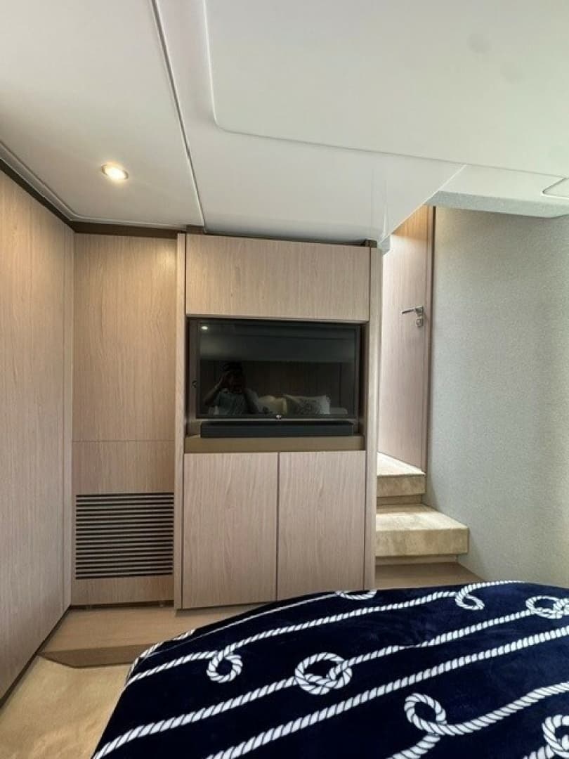 2023 Azimut 50FLY