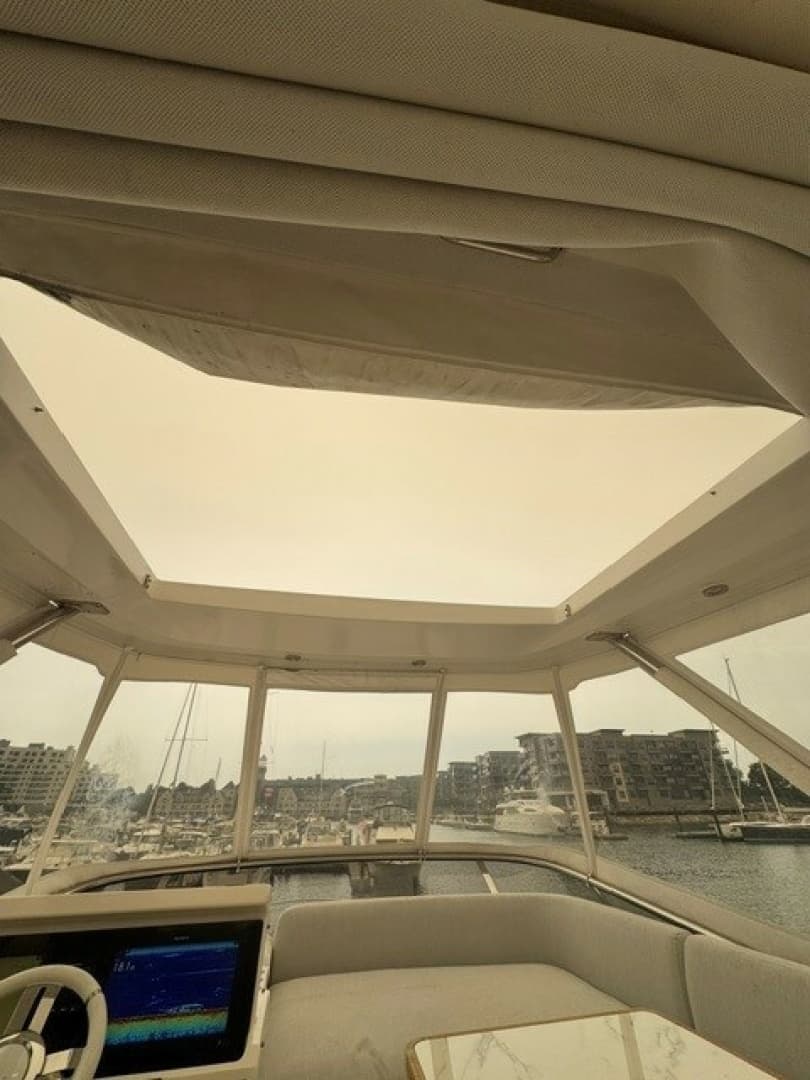 2023 Azimut 50FLY