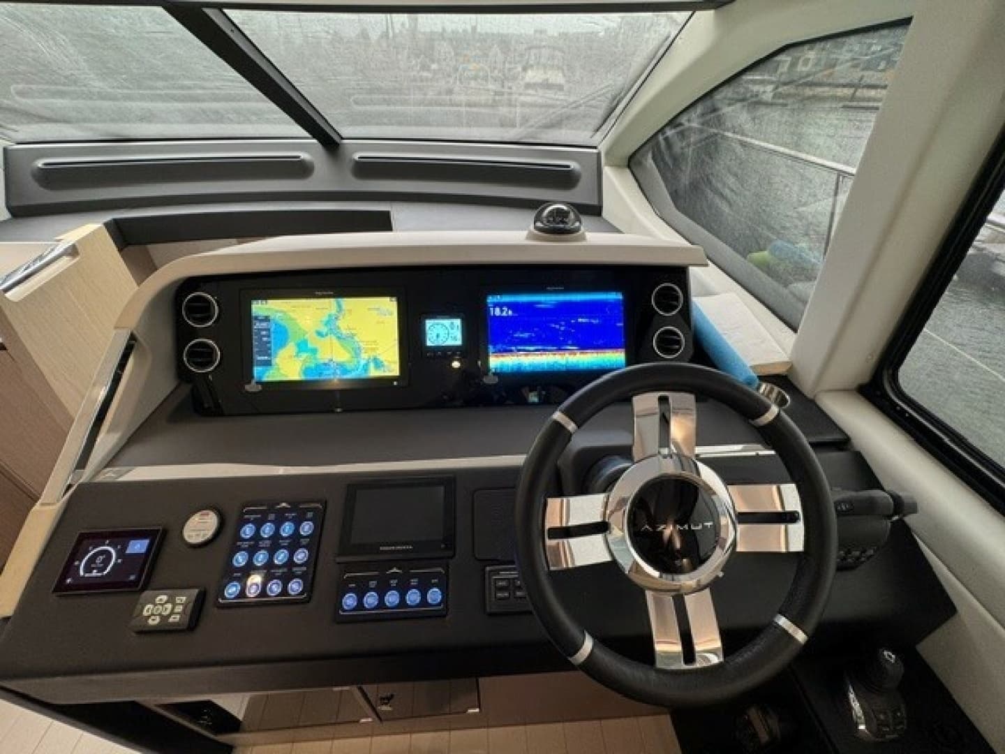 2023 Azimut 50FLY
