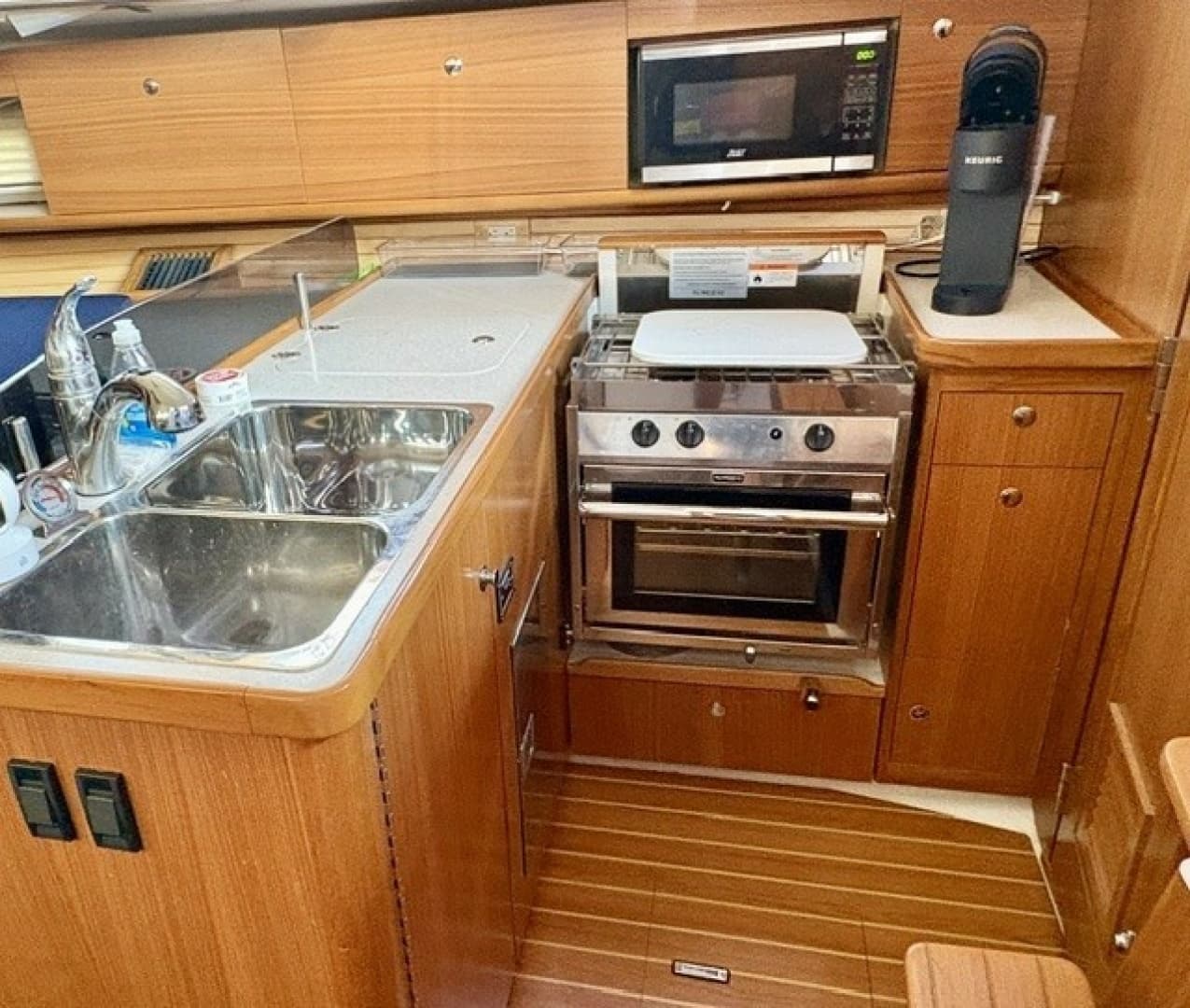 2022 Catalina 355