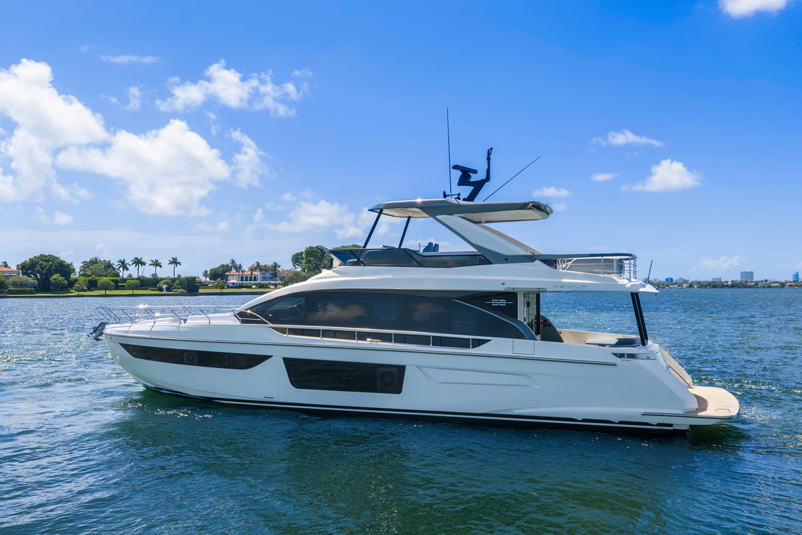 2025 Azimut 68 FLY