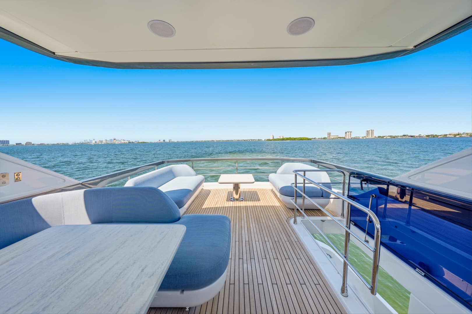 2025 Azimut 68 FLY