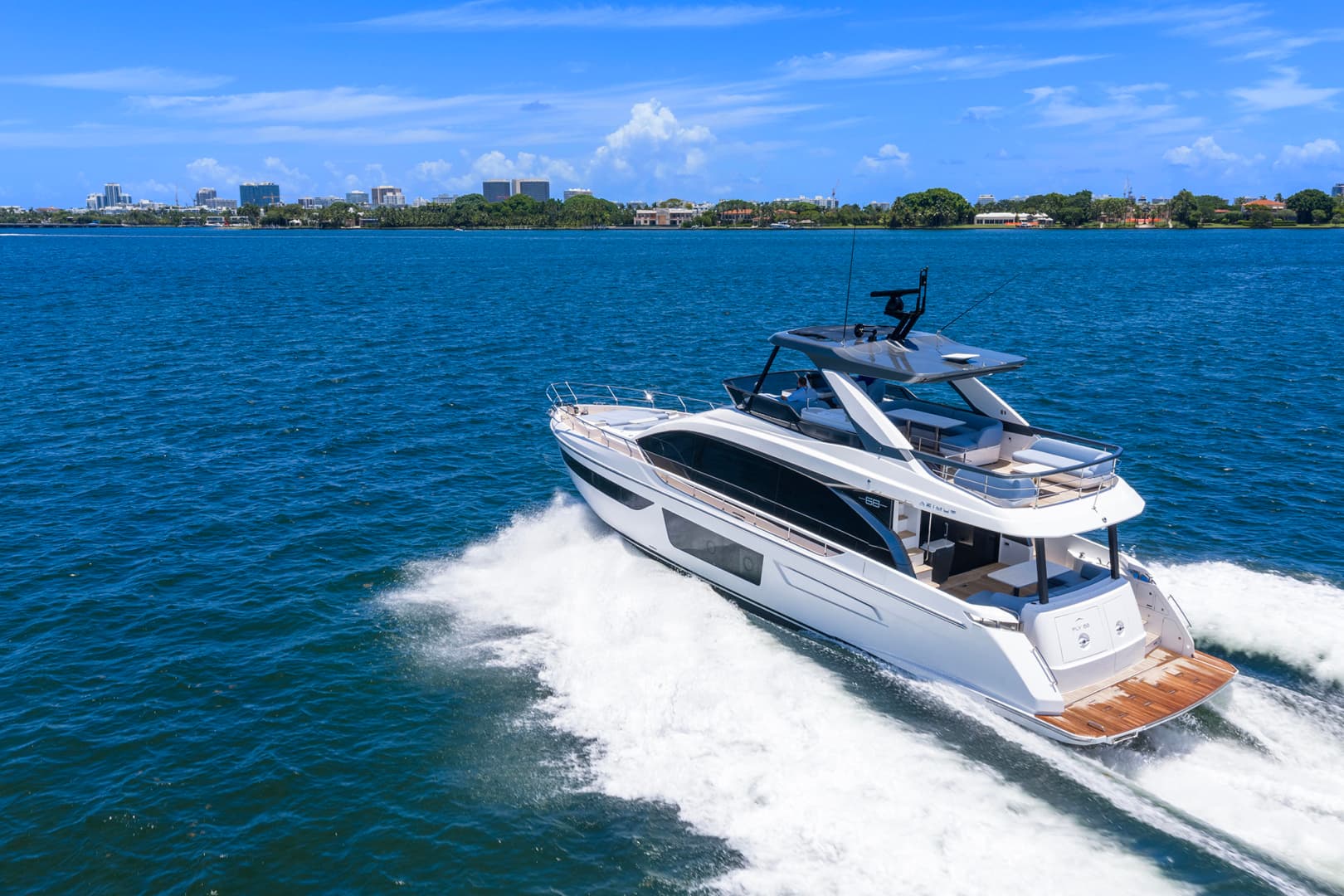 2025 Azimut 68 FLY