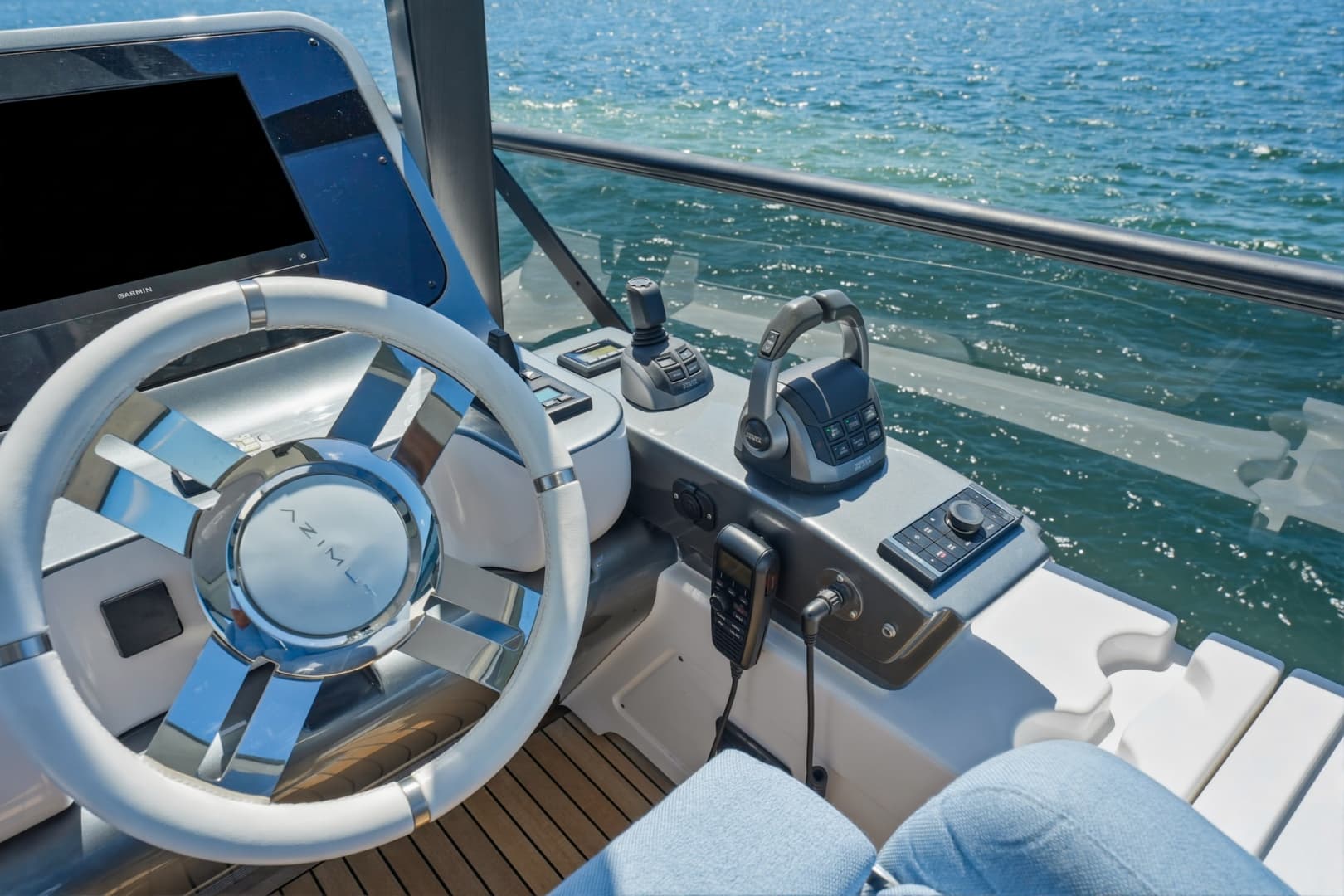 2025 Azimut 68 FLY