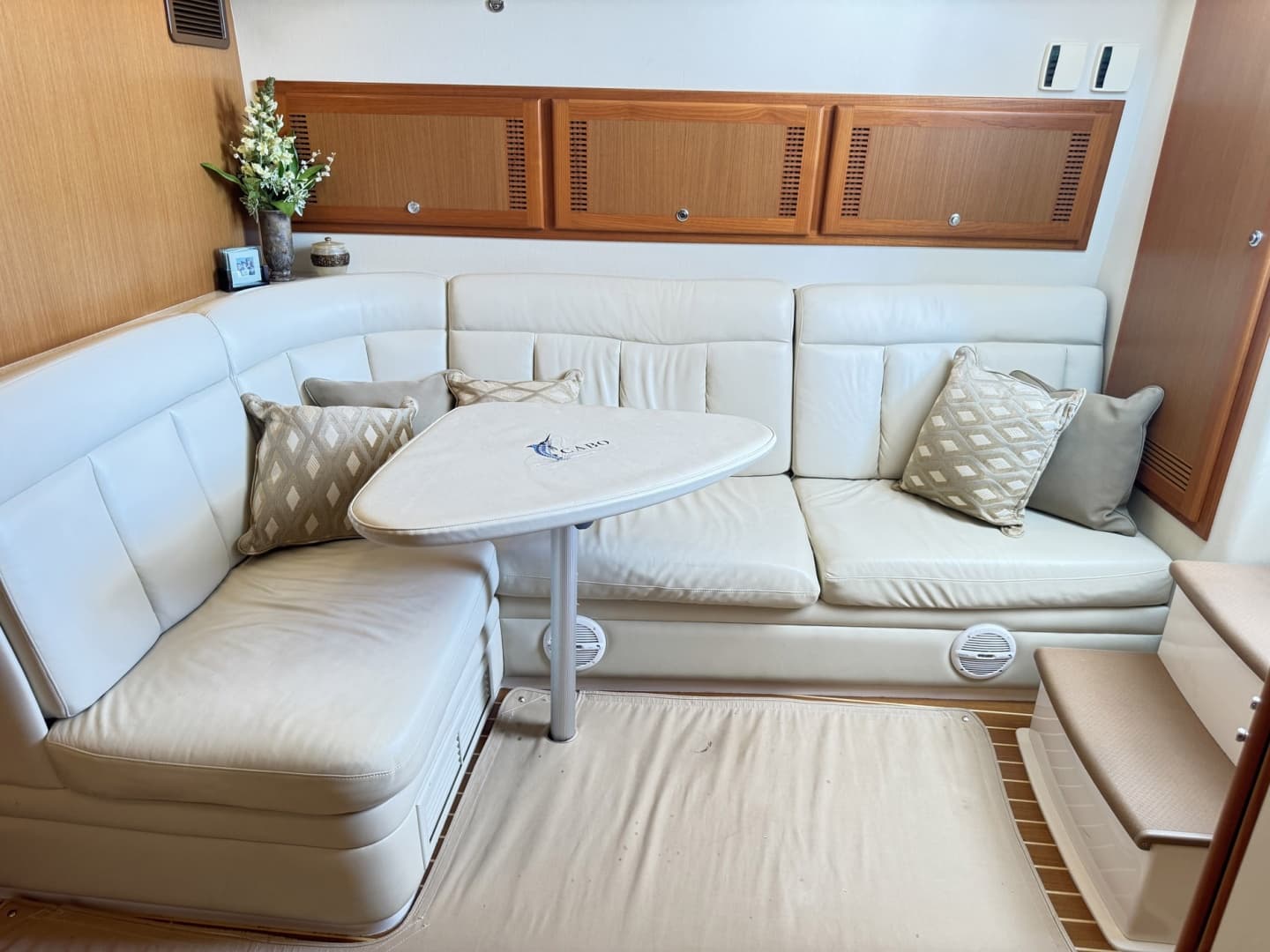 2005 Cabo 40 Express