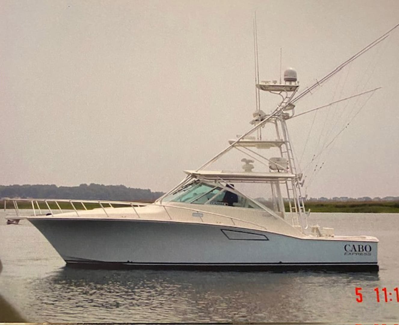 2005 Cabo 40 Express