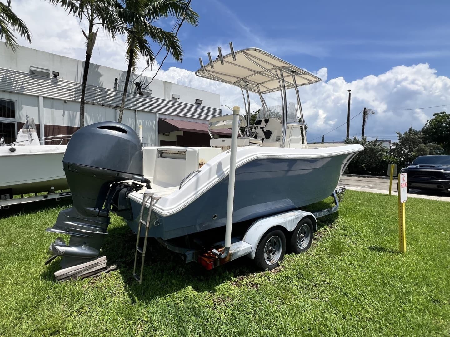 2019 Cobia Sport Fisherman