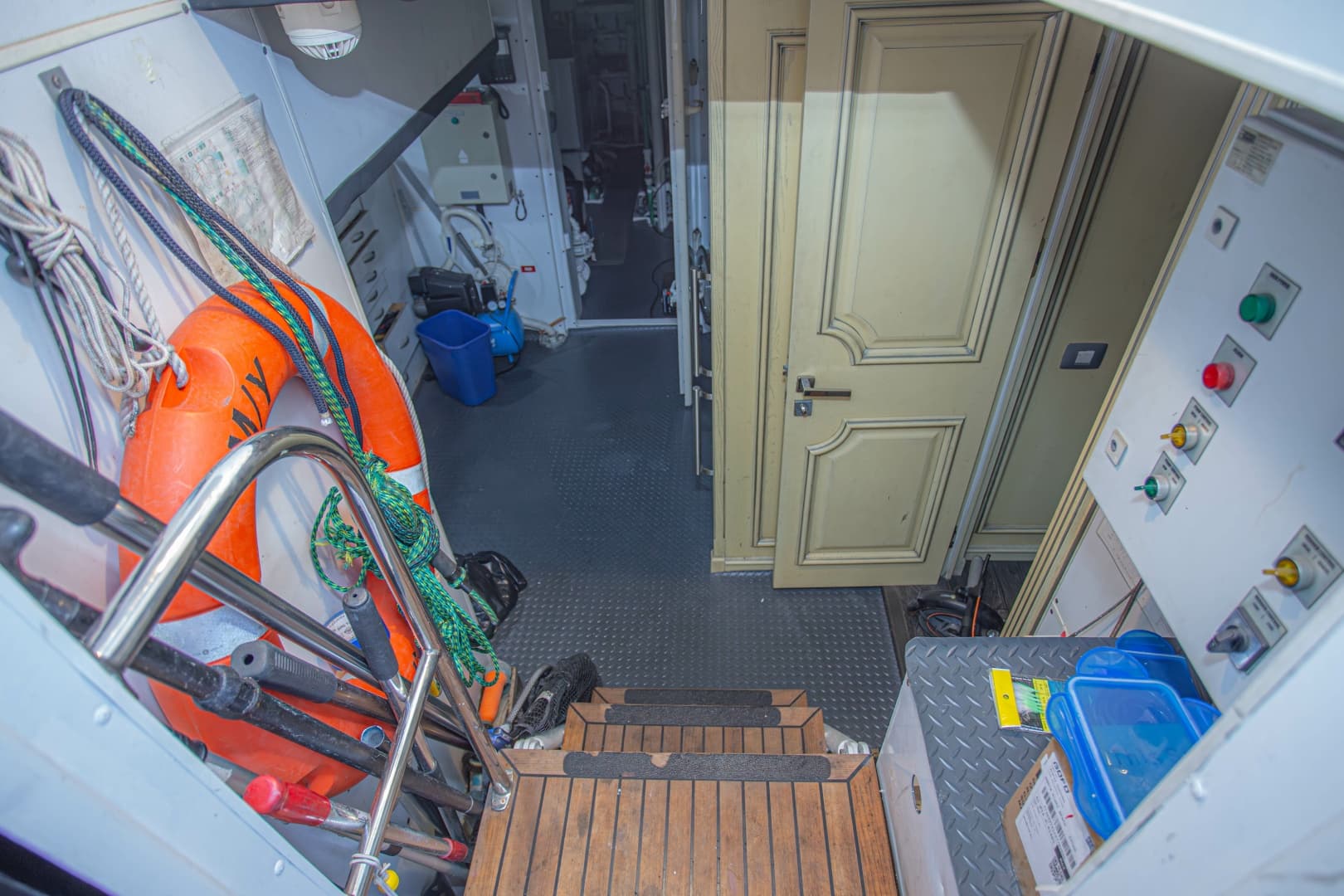 2014 Fifth Ocean Yachts Displacement Explorer