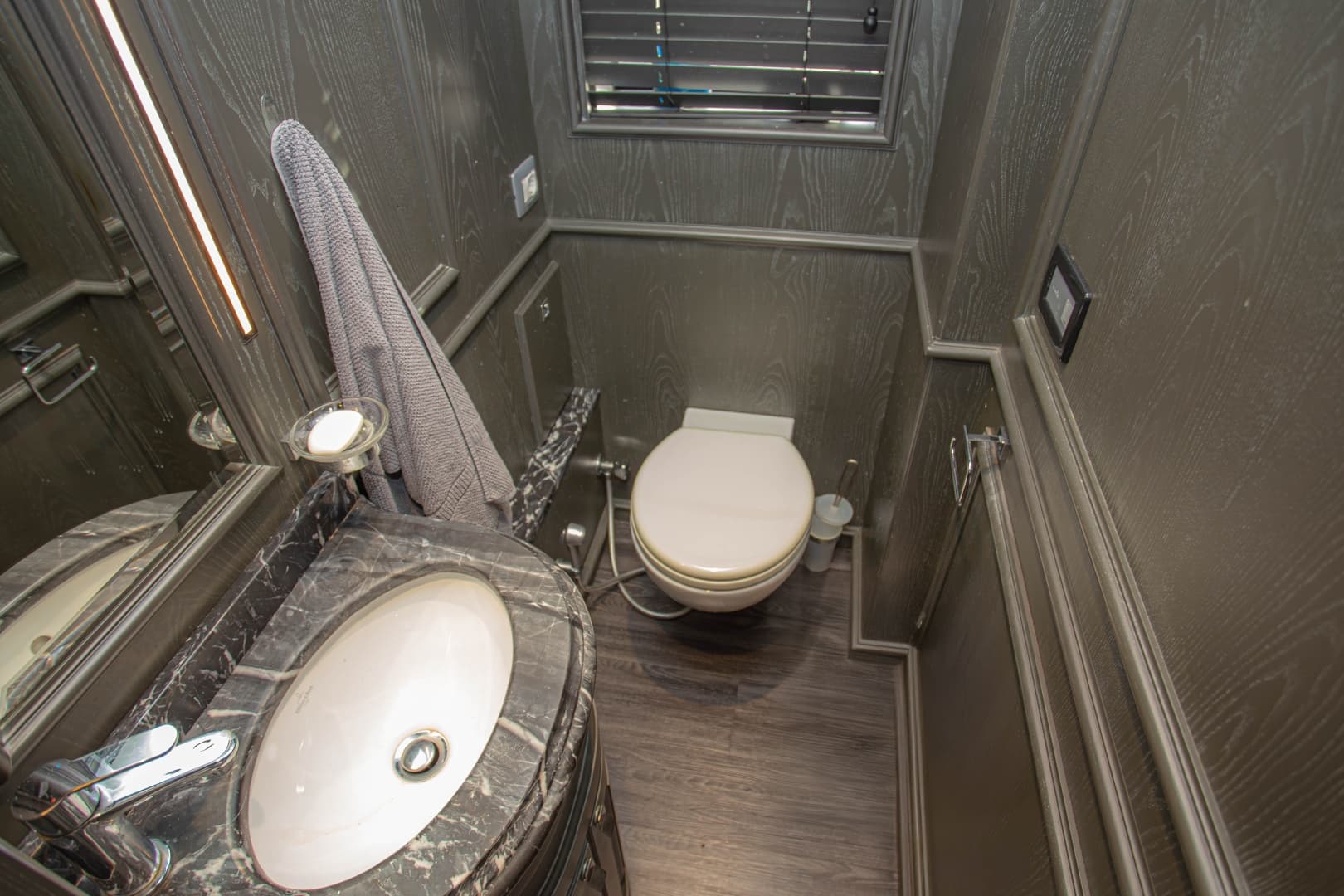 2014 Fifth Ocean Yachts Displacement Explorer
