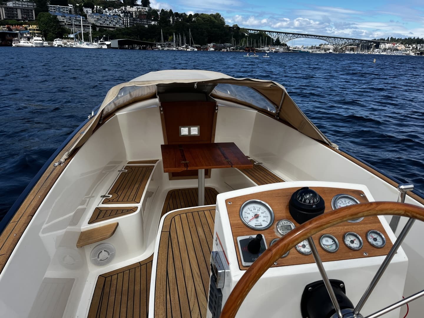 2013 AdmiralsTender C28
