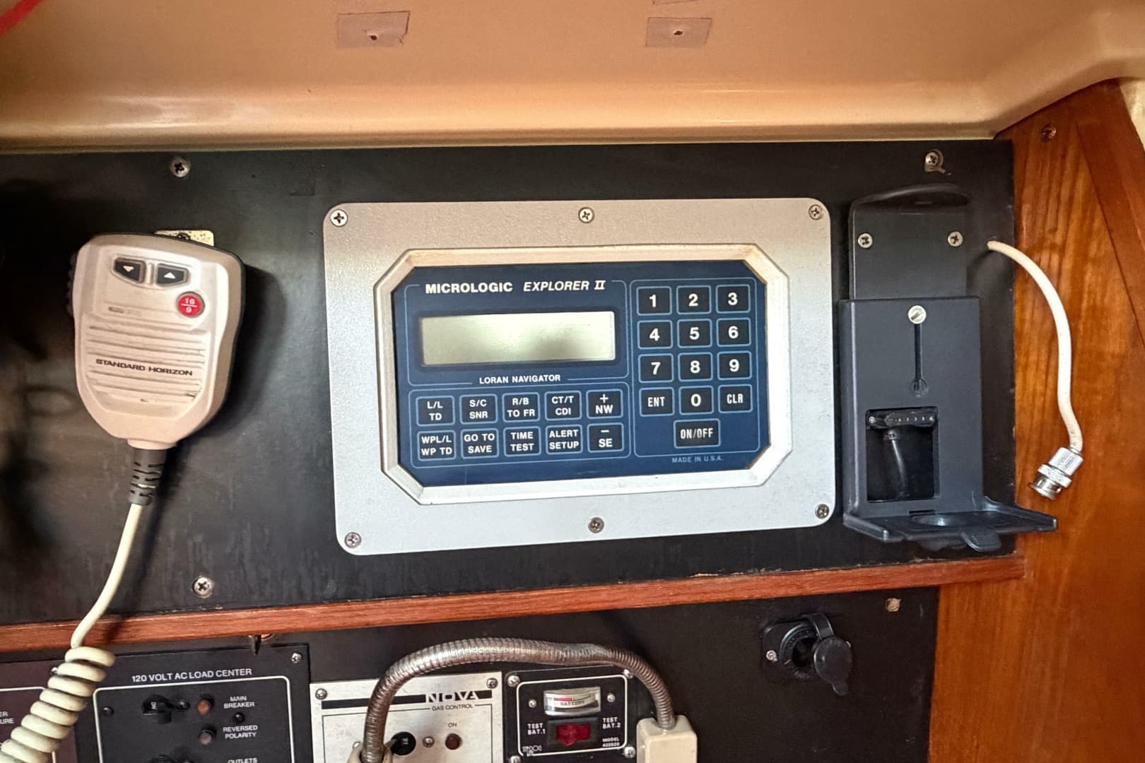 1986 Pearson 33