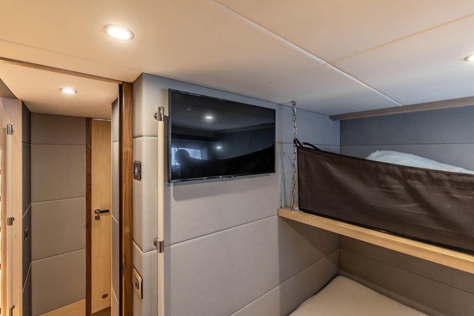 Steeler 72 TWO BUBBLES - Interior
