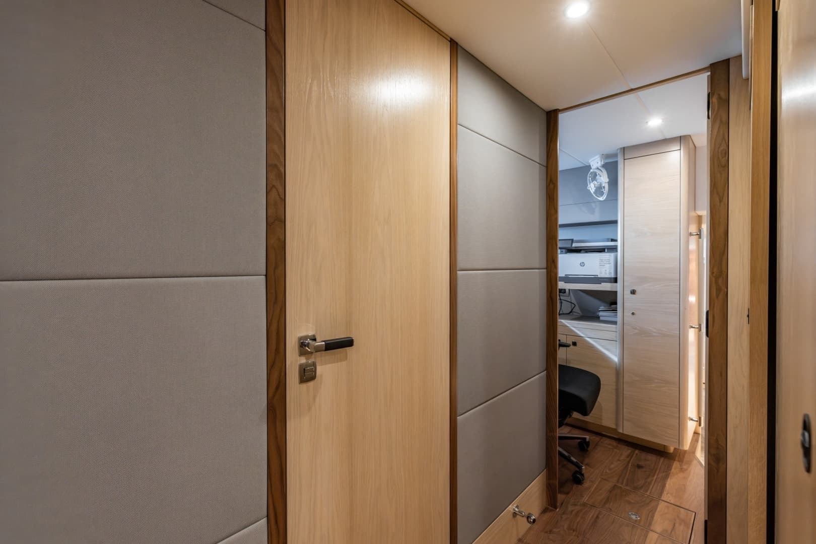 Steeler 72 TWO BUBBLES - Interior
