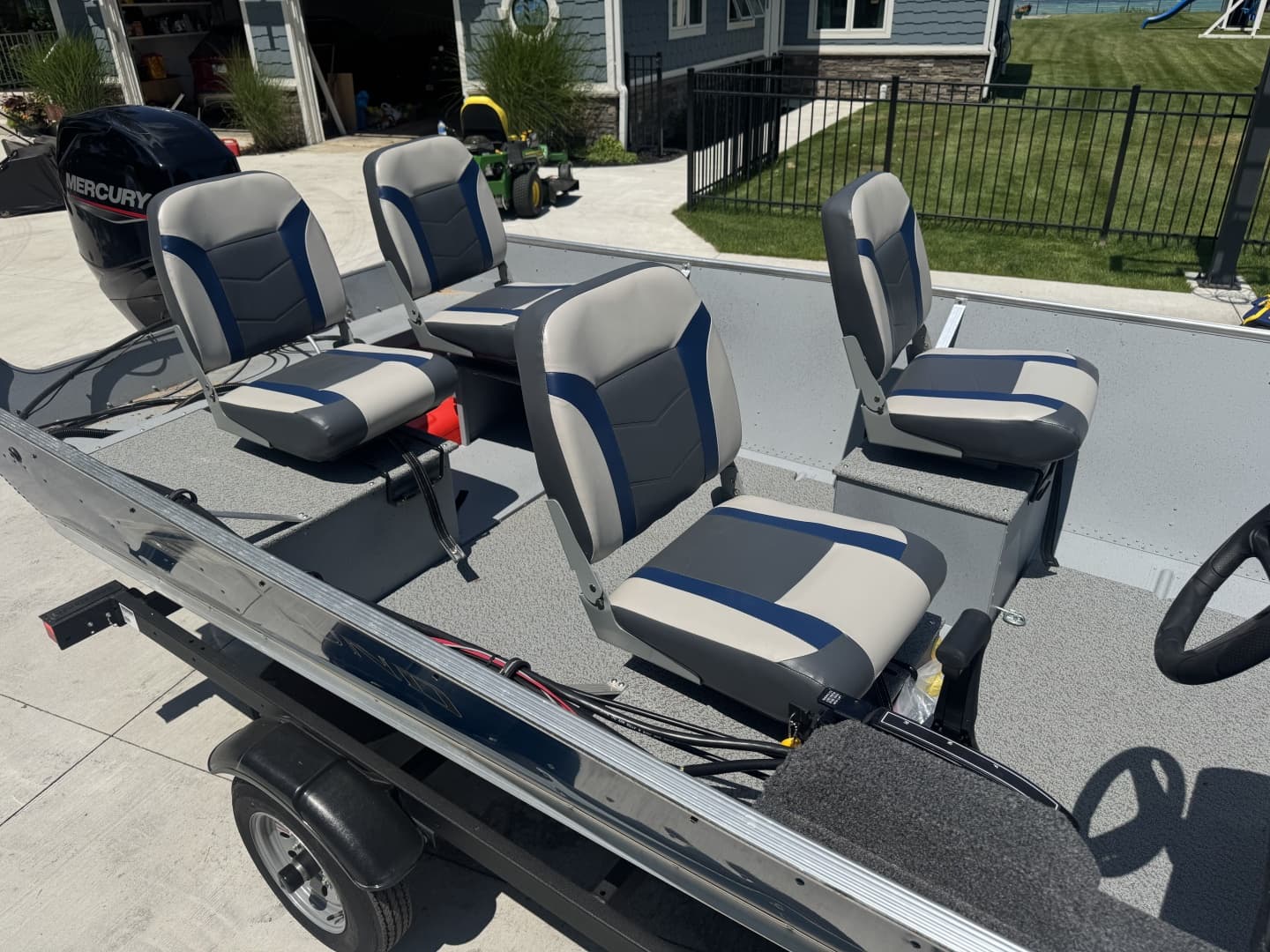 2025 Lund SSV-18