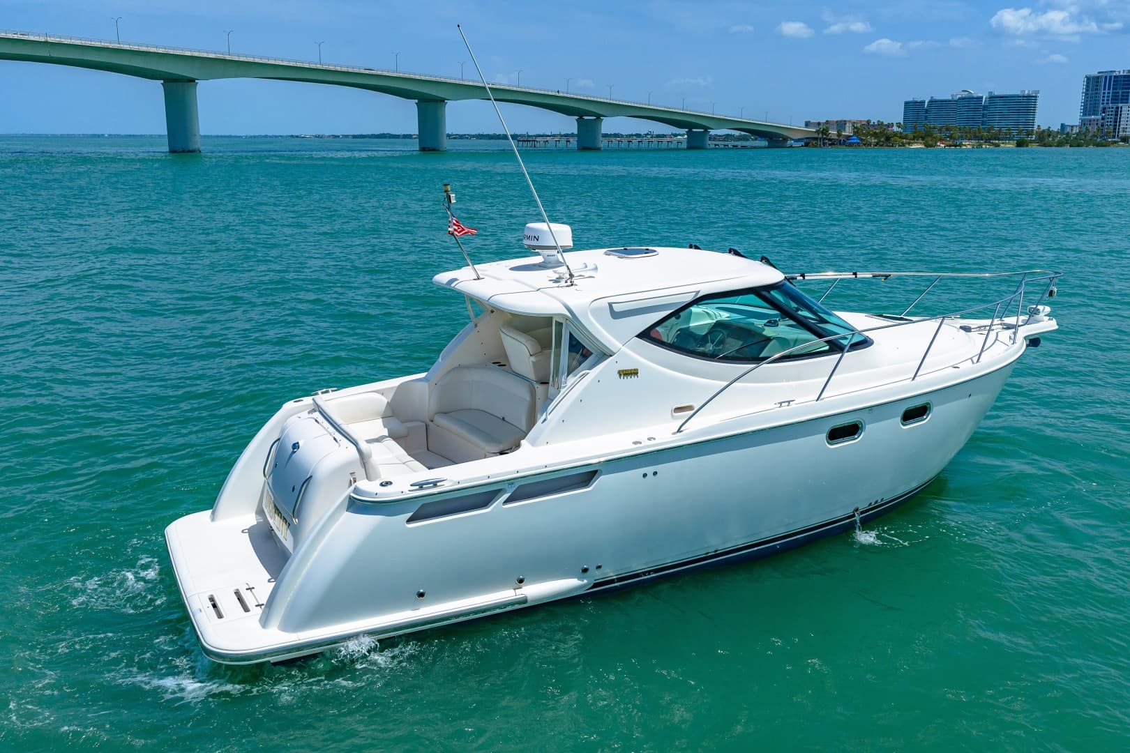 2011 Tiara Yachts 3500 Sivran LE