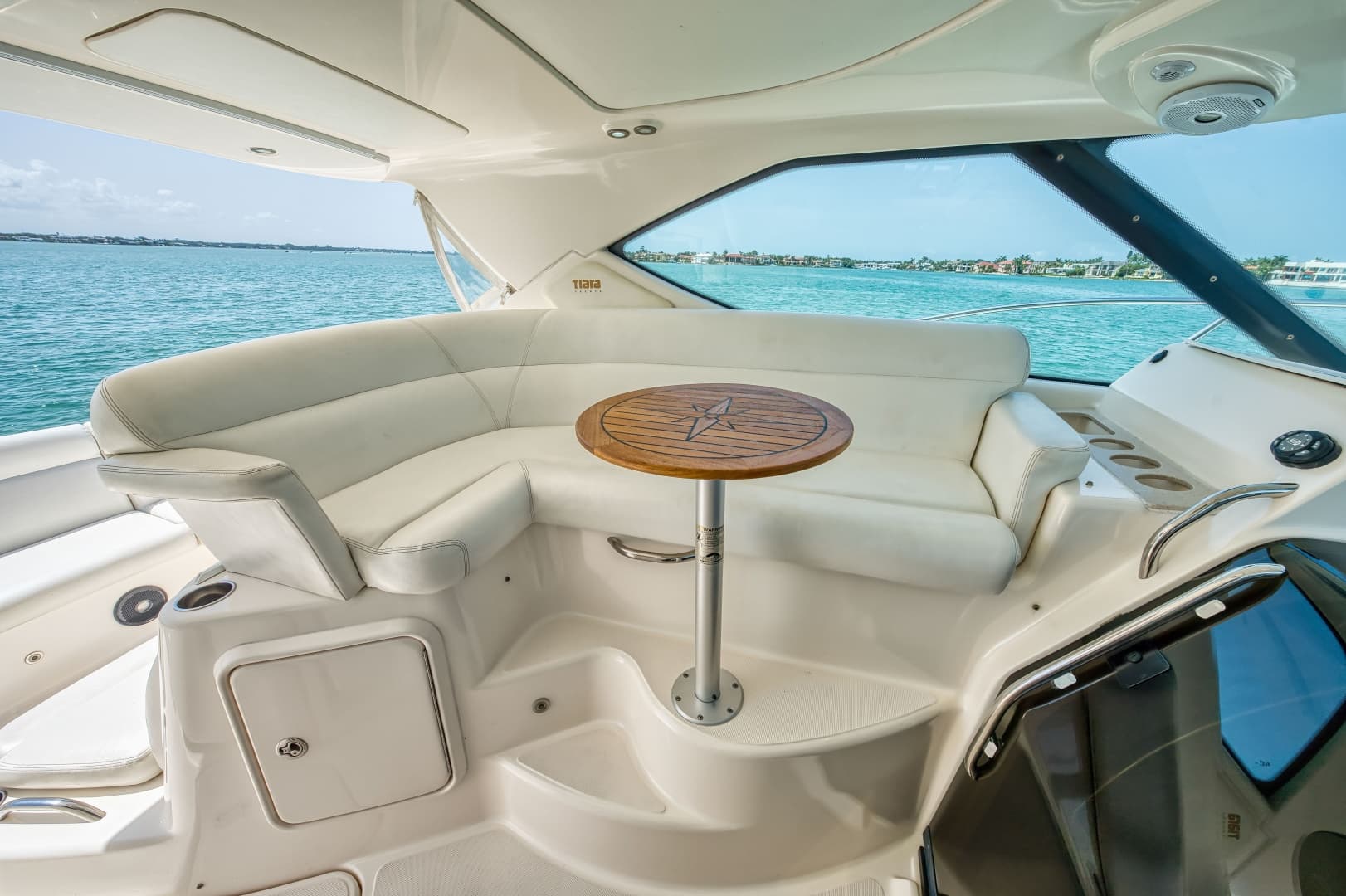 2011 Tiara Yachts 3500 Sivran LE