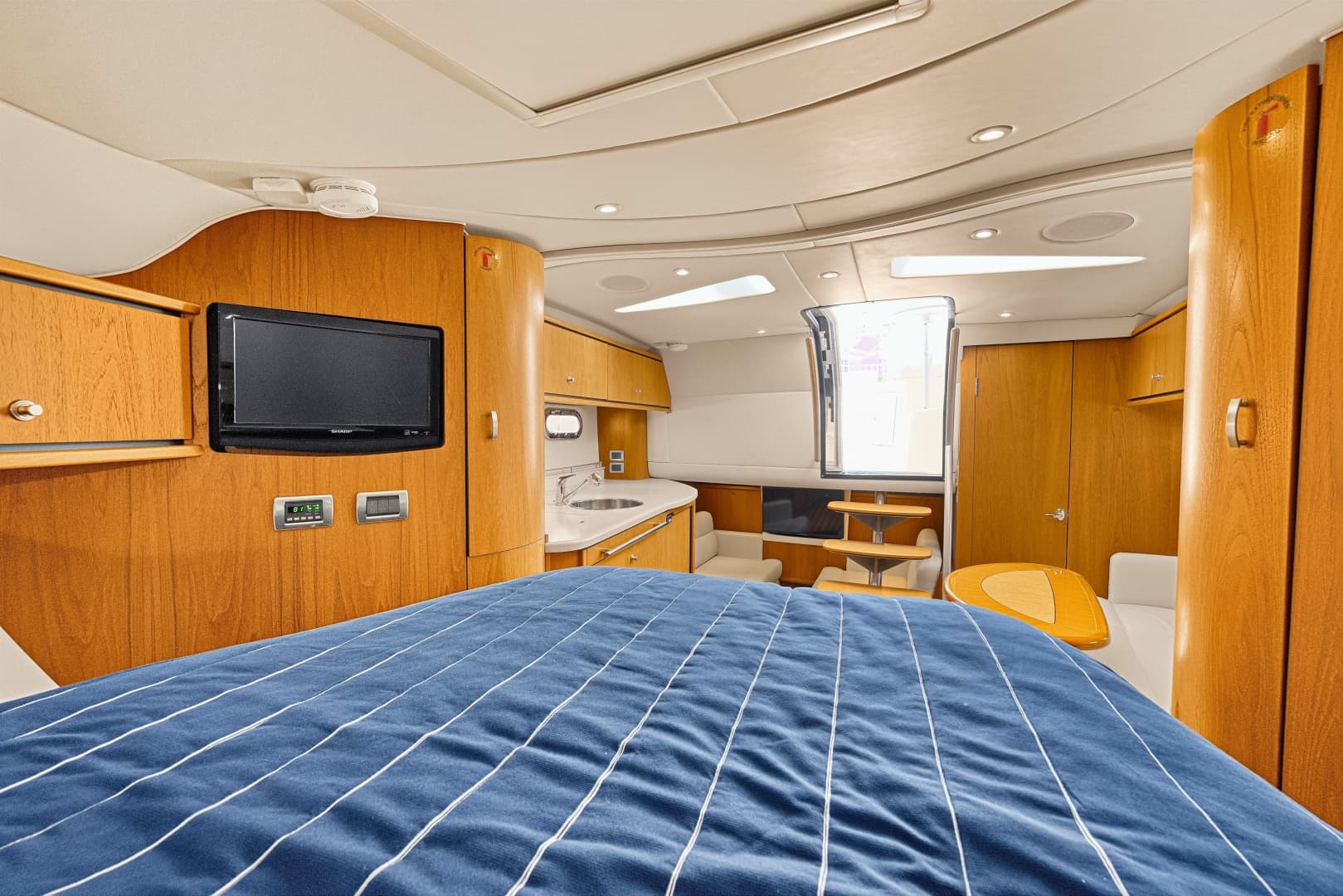 2011 Tiara Yachts 3500 Sivran LE
