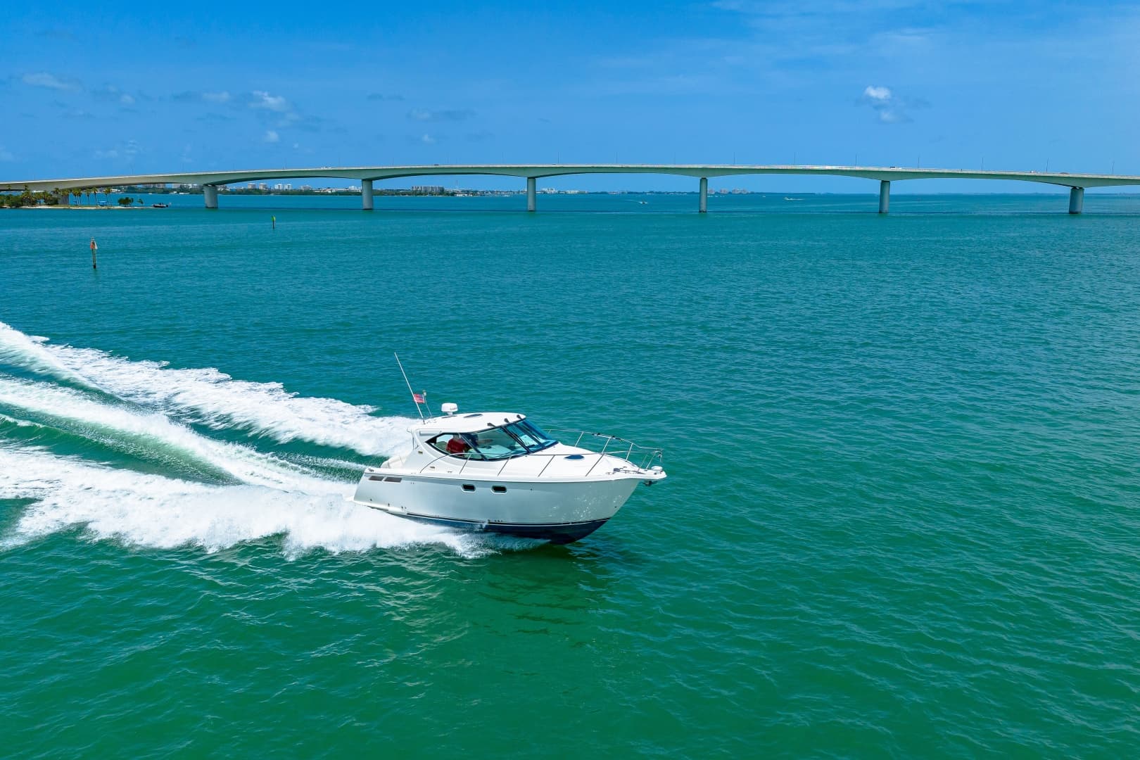 2011 Tiara Yachts 3500 Sivran LE