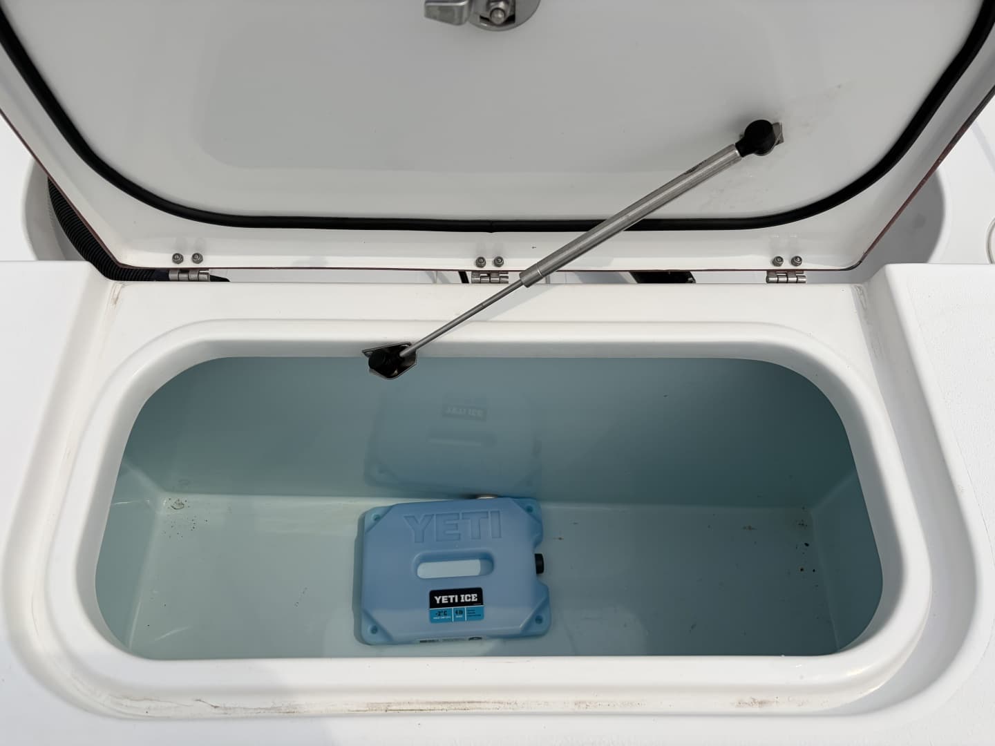 2016 Sea Hunt Gamefish 25