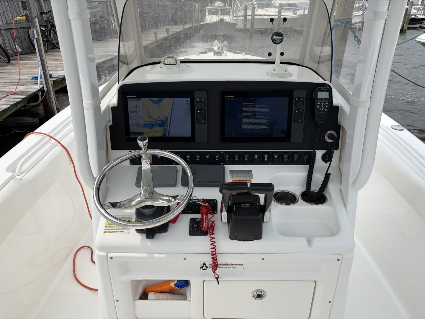 2016 Sea Hunt Gamefish 25