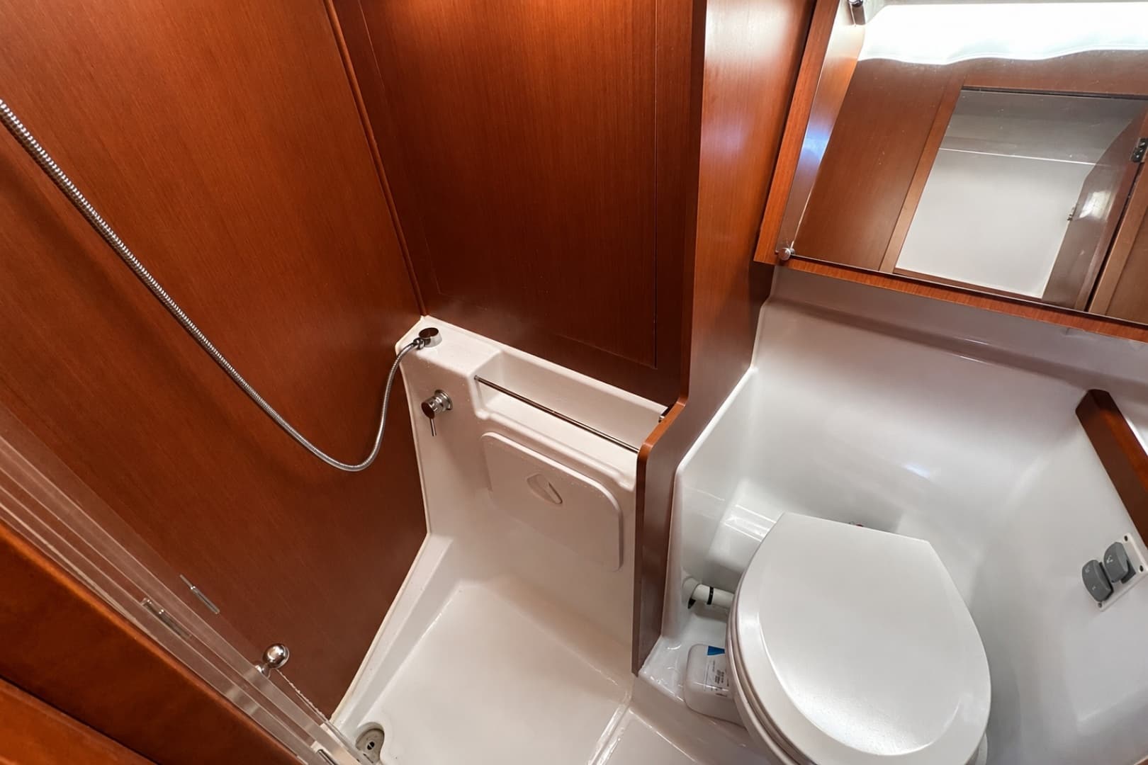 2020 Beneteau Oceanis 41.1