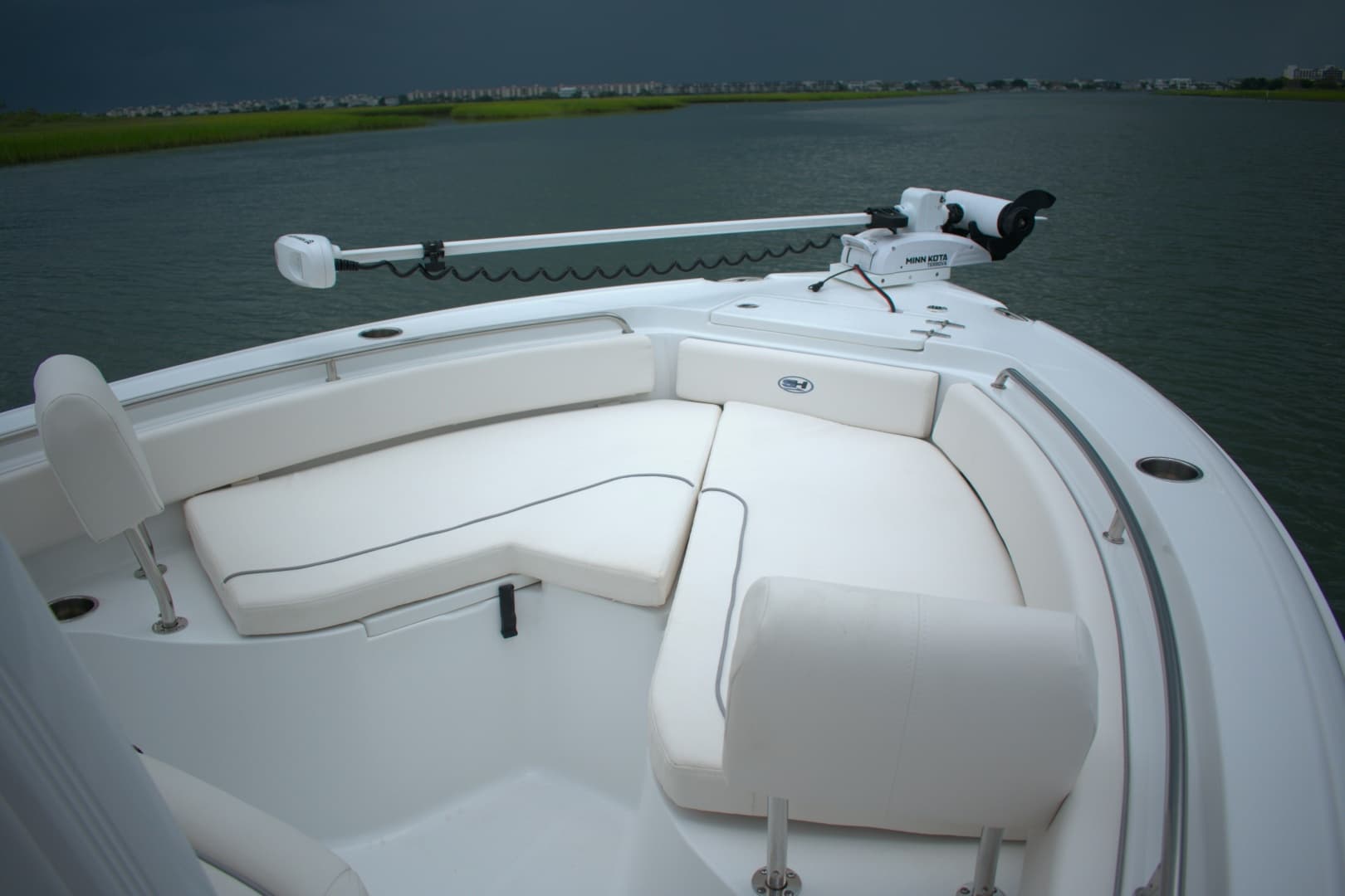 2023 Sea Hunt Ultra 234