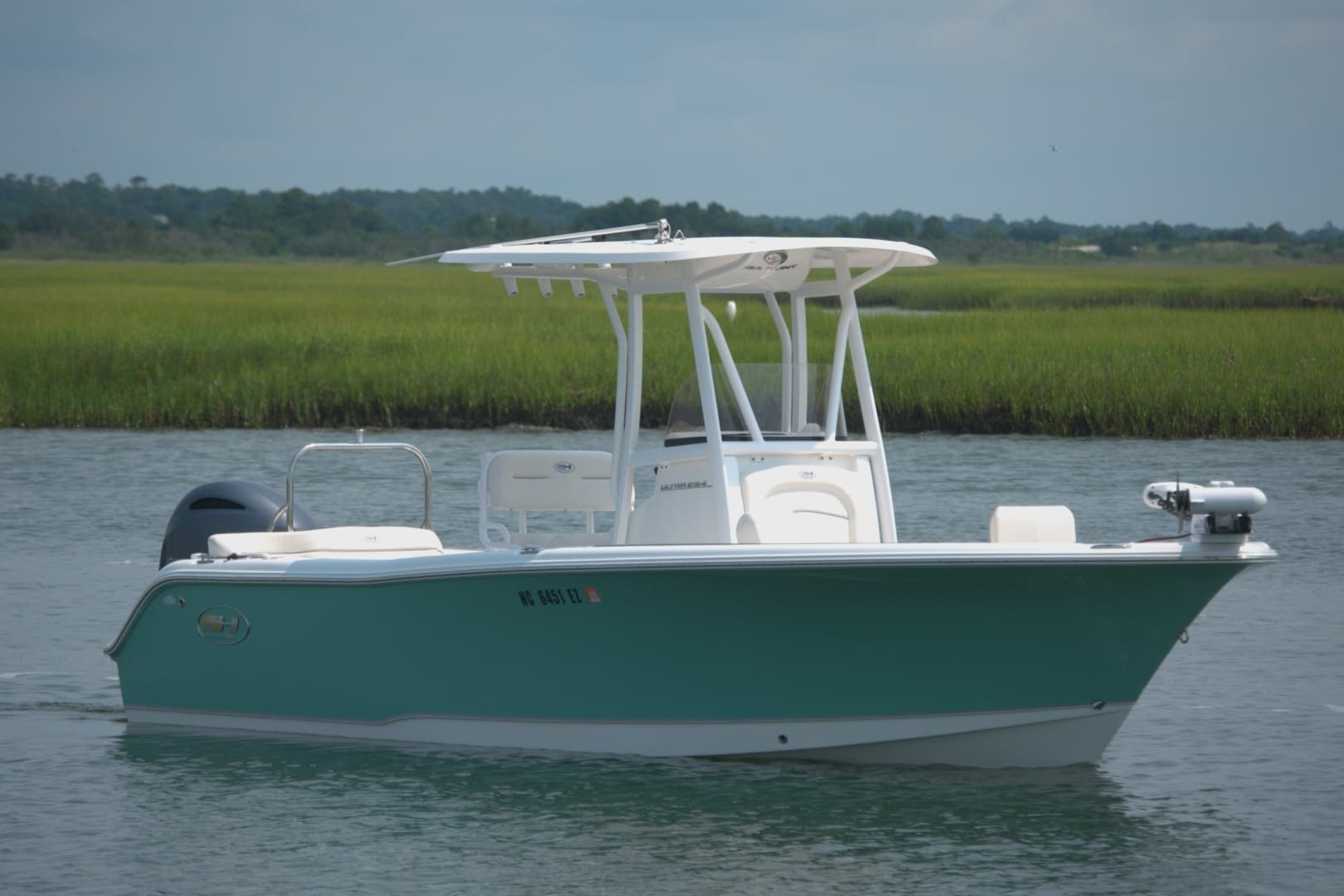 2023 Sea Hunt Ultra 234