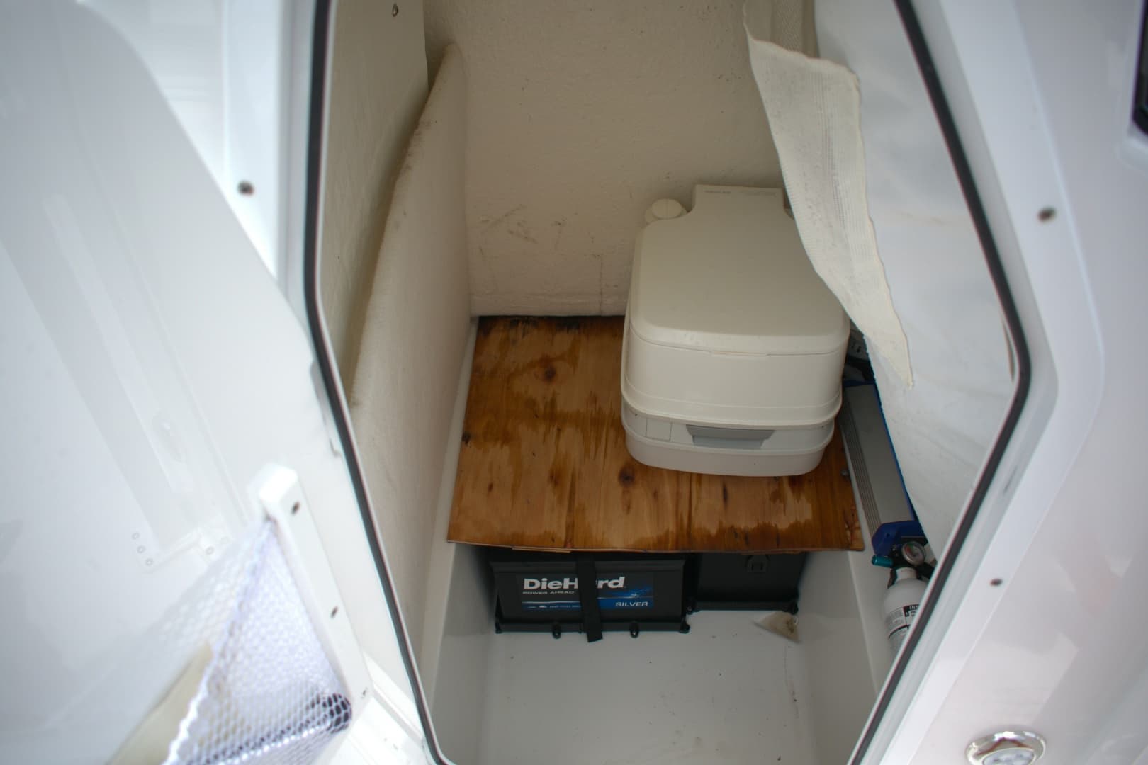 2023 Sea Hunt Ultra 234