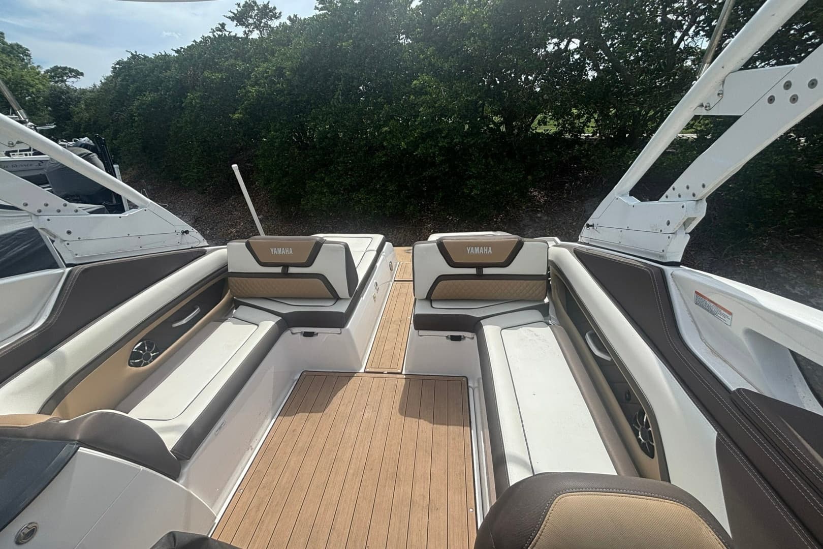 2021 Yamaha Boats 275SE