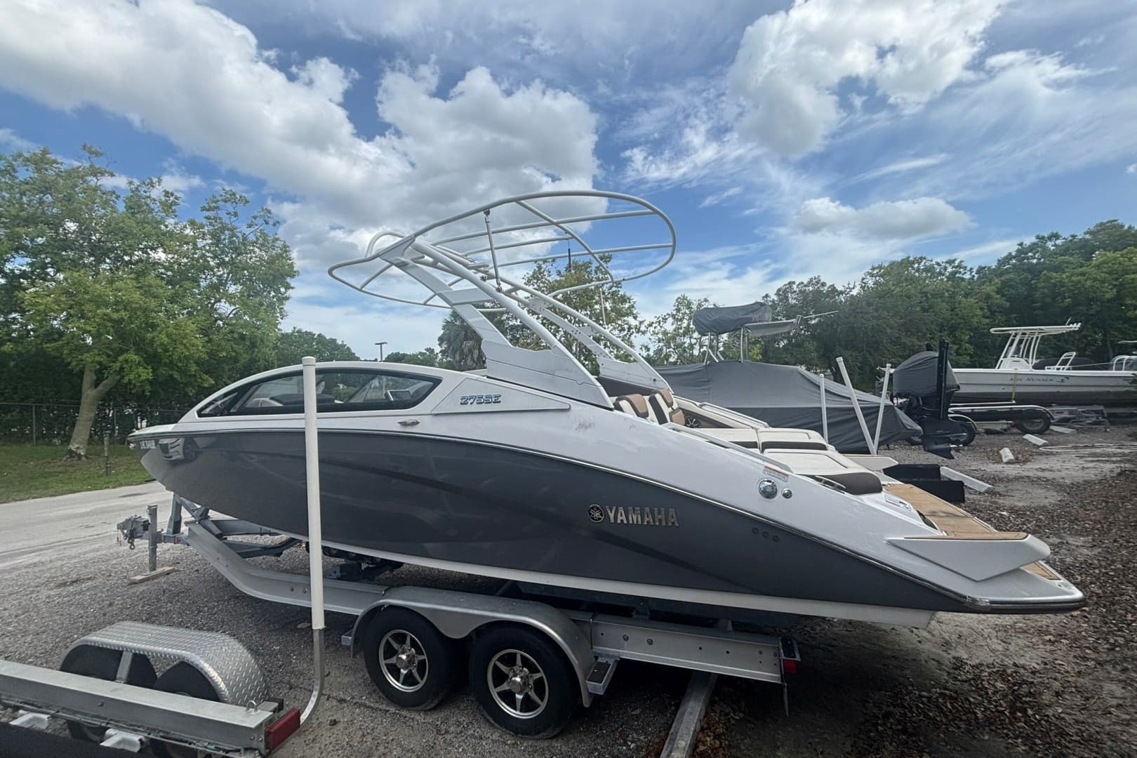 2021 Yamaha Boats 275SE