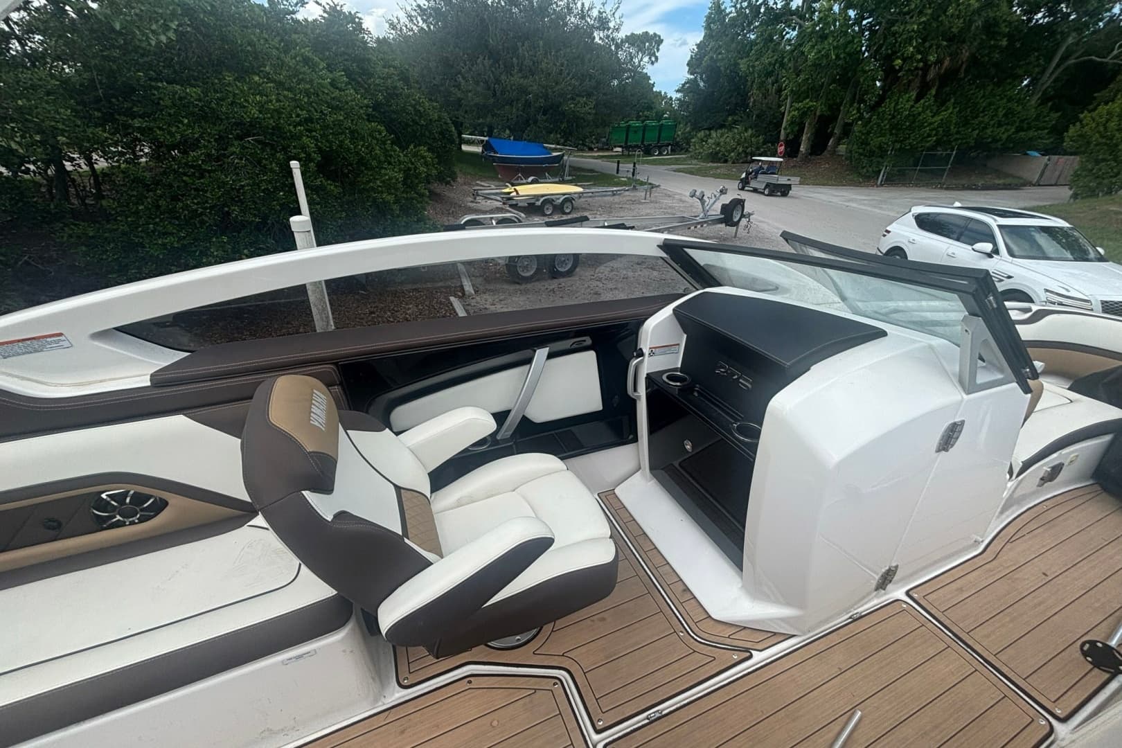 2021 Yamaha Boats 275SE